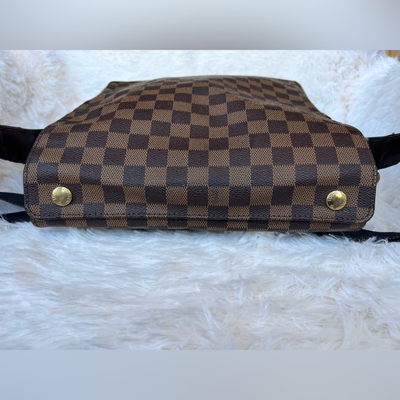 Authentic Louis Vuitton Damier Ebene Naviglio Crossbody - Picture 3 of 11